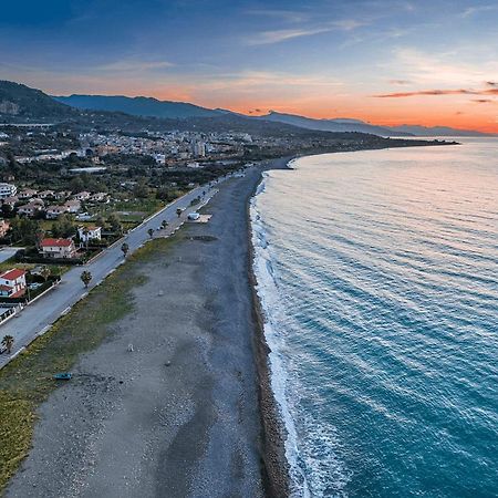 Gali Holidays Casa Vacanze Acquedolci Luaran gambar