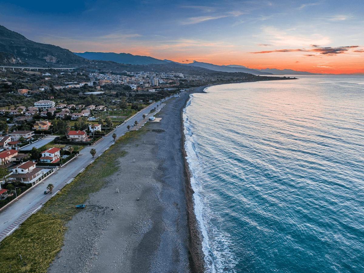 Gali Holidays Casa Vacanze Acquedolci Luaran gambar